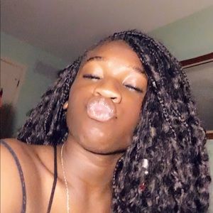 Meet your Posher, Tida